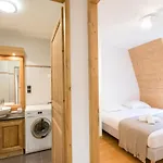 A Chamonix, Pres Des Pistes - Fr-1-343-229